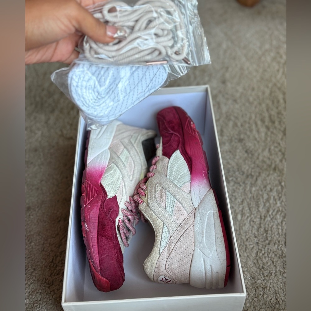 Ronnie Fieg x Puma R698 Low ‘Sakura’